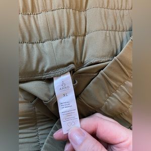 Arro athletics jogger